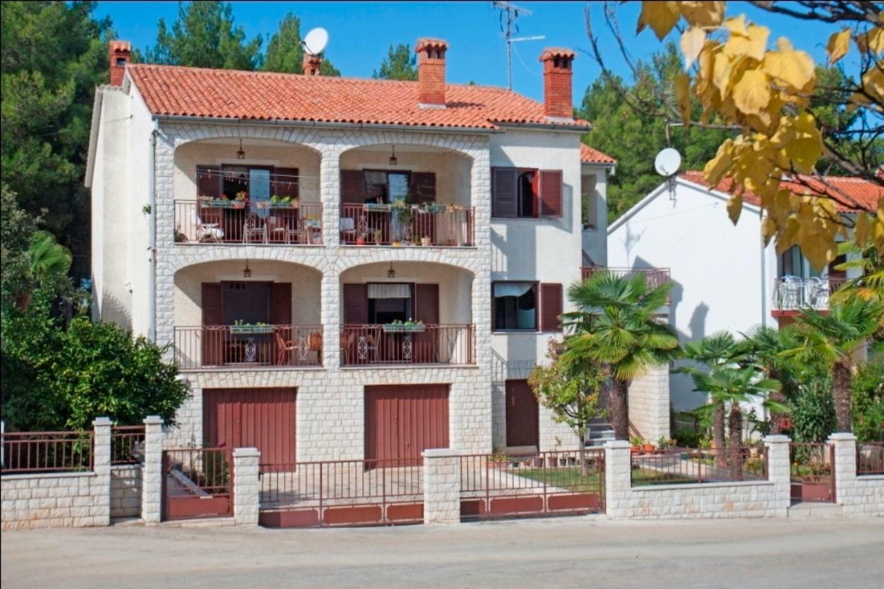 Mihaela Apartments Poreč Buitenkant foto